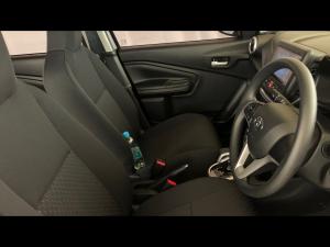 Toyota Vitz 1.0 XR auto - Image 10