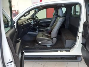 Toyota Hilux 2.8GD-6 Xtra cab Legend manual - Image 7