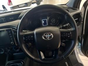 Toyota Hilux 2.8GD-6 Xtra cab Legend manual - Image 8