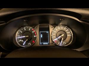 Toyota Hilux 2.4GD-6 single cab Raider manual - Image 9