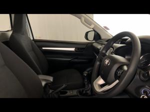 Toyota Hilux 2.4GD-6 single cab Raider manual - Image 10