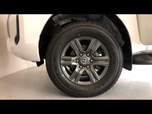 Toyota Hilux 2.4GD-6 single cab Raider manual - Image 18