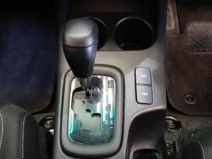 Toyota Hilux 2.4GD-6 double cab Raider auto - Image 13