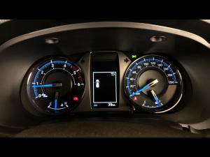 Toyota Hilux 2.8GD-6 Xtra cab Legend manual - Image 9