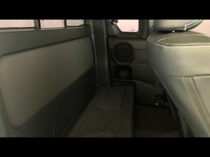 Toyota Hilux 2.8GD-6 Xtra cab Legend manual - Image 12