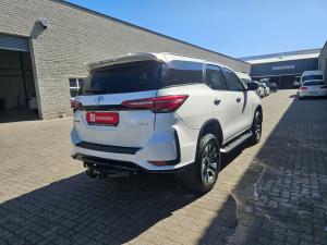 Toyota Fortuner 2.4GD-6 4x4 - Image 2