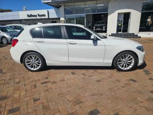 BMW 1 Series 118i 5-door auto - Image 3