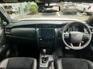 Toyota Fortuner 2.8GD-6 4X4 GR-S automatic - Image 6