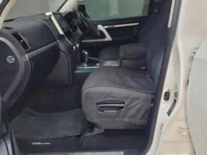 Toyota Land Cruiser 200 V8 4.5D VX-R automatic - Image 7