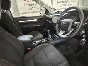 Toyota Hilux 2.4 GD-6 RB Raider automaticE/CAB - Image 10