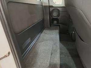 Toyota Hilux 2.4 GD-6 RB Raider automaticE/CAB - Image 11