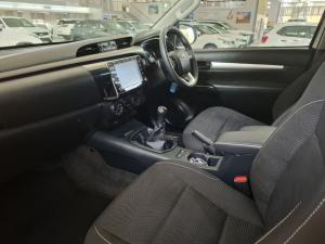 Toyota Hilux 2.4 GD-6 RB Raider automaticE/CAB - Image 6