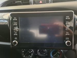 Toyota Hilux 2.4 GD-6 RB Raider automaticE/CAB - Image 9