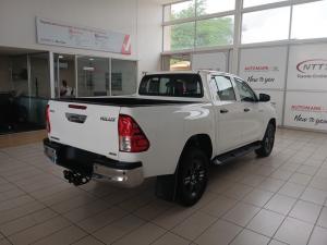 Toyota Hilux 2.4 GD-6 Raider 4X4 automaticD/C - Image 2