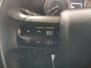 Toyota Hilux 2.4 GD-6 Raider 4X4 automaticD/C - Image 9