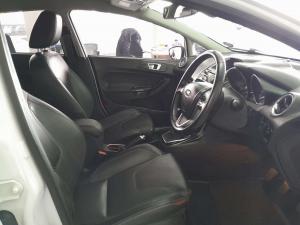 Ford Fiesta 1.0 Ecoboost Titanium 5-Door - Image 20