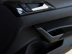 Volkswagen Polo hatch 1.0TSI Life auto - Image 28