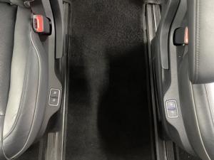 Hyundai Staria 2.2D Luxury - Image 11