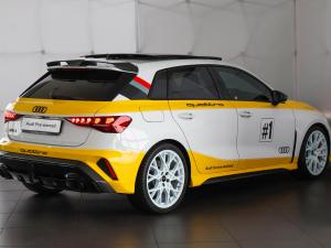 Audi RS3 Sportback quattro Carbon Edition - Image 10