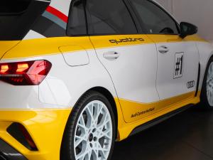 Audi RS3 Sportback quattro Carbon Edition - Image 15