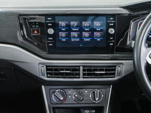 Volkswagen Polo hatch 1.0TSI Life manual - Image 16