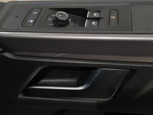 Volkswagen Caravelle 2.0BiTDI Highline 4Motion - Image 13