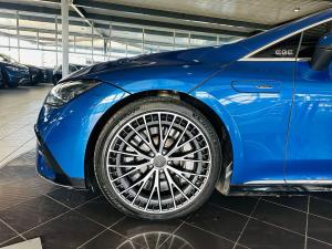 Mercedes-Benz EQE sedan EQE43 4Matic sedan - Image 15