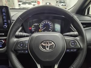 Toyota Corolla Cross 1.8 Hybrid XS - Image 8