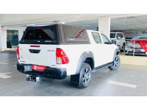 Toyota Hilux 2.4GD-6 double cab 4x4 Raider manual - Image 2