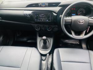 Toyota Hilux 2.0 single cab S (aircon) - Image 3