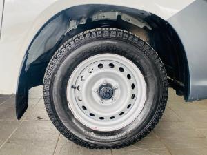 Toyota Hilux 2.0 single cab S (aircon) - Image 8