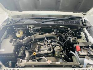 Toyota Hilux 2.0 single cab S (aircon) - Image 9