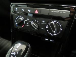 Volkswagen T-CROSS 1.0 TSI Life DSG - Image 16