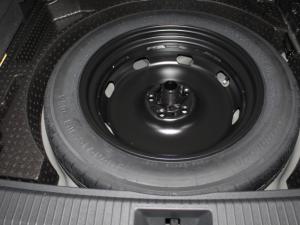 Volkswagen Tiguan 2.0 TDI Life 4M DSG - Image 18