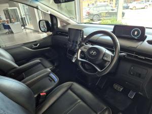 Hyundai Staria 2.2D Luxury automatic - Image 11