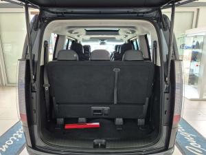 Hyundai Staria 2.2D Luxury automatic - Image 7