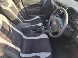 Toyota Corolla Quest 1.8 Plus manual - Image 9