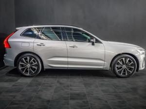 Volvo XC60 B5 AWD Ultimate Dark - Image 4