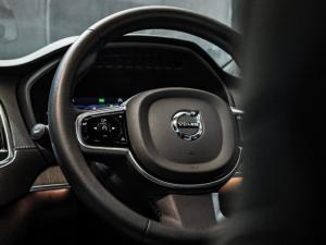 Volvo XC90 T8 Recharge AWD Ultra Dark - Image 18