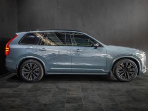 Volvo XC90 T8 Recharge AWD Ultra Dark - Image 4