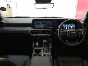 Toyota Land Cruiser Prado 2.8GD VX-R - Image 14