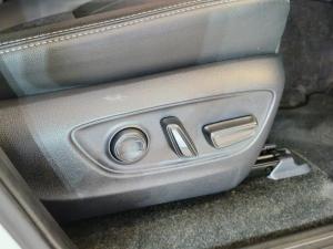 Toyota Land Cruiser Prado 2.8GD VX-R - Image 22