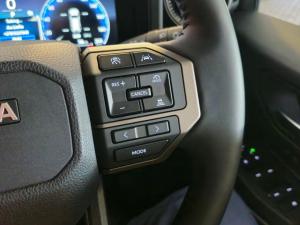 Toyota Land Cruiser Prado 2.8GD VX-R - Image 26