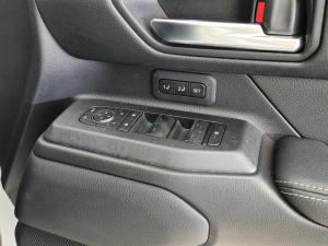 Toyota Land Cruiser Prado 2.8GD VX-R - Image 29