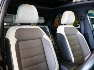 Volkswagen T-Roc 2.0TSI 140kW 4Motion R-Line - Image 20
