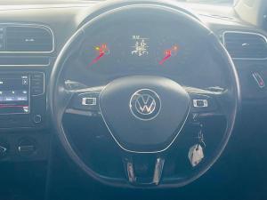 Volkswagen Polo Vivo hatch 1.6 Highline - Image 12