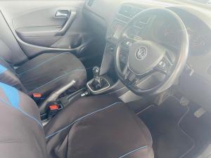 Volkswagen Polo Vivo hatch 1.6 Highline - Image 9
