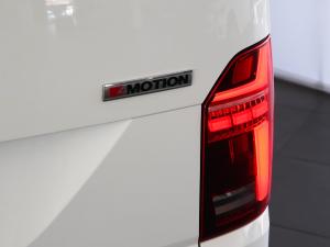Volkswagen Caravelle 2.0BiTDI Highline 4Motion - Image 12