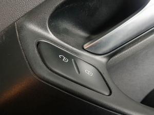 Volkswagen Polo Vivo hatch 1.4 Comfortline - Image 16