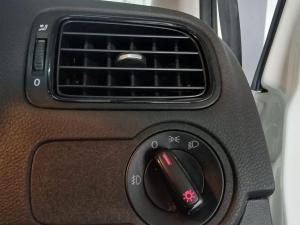 Volkswagen Polo Vivo hatch 1.4 Comfortline - Image 8